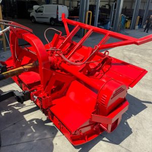 Triturador florestal SEPPI M. modelo SMO FORST 200 para trator