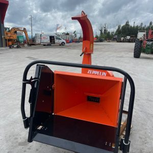 Biotriturador hidráulico Zeppelin 3080 para trator, corte até 13cm.