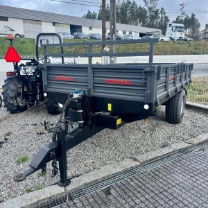 Reboque agrícola REBOAL 5000kg tribasculante novo em stock Grupo JANF